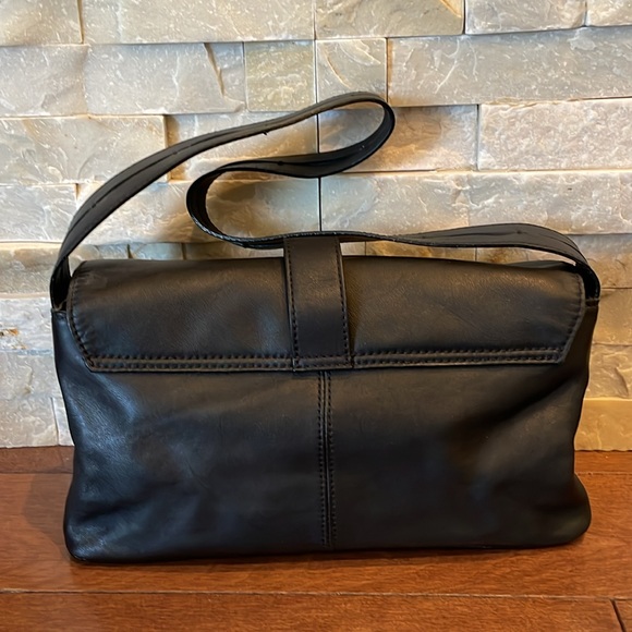 Kenneth Cole purse - Picture 6 of 6